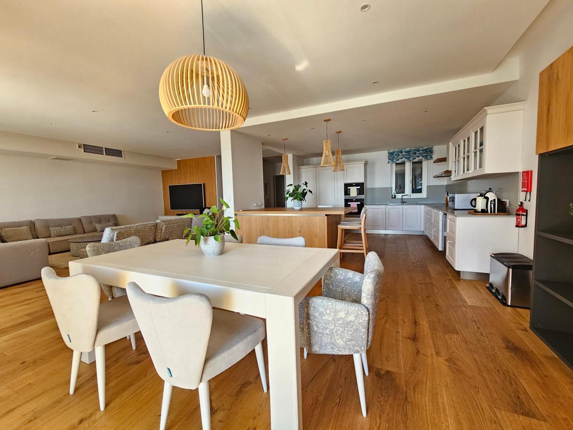 Stunning Seafront Portomaso Apartment San Ġiljan