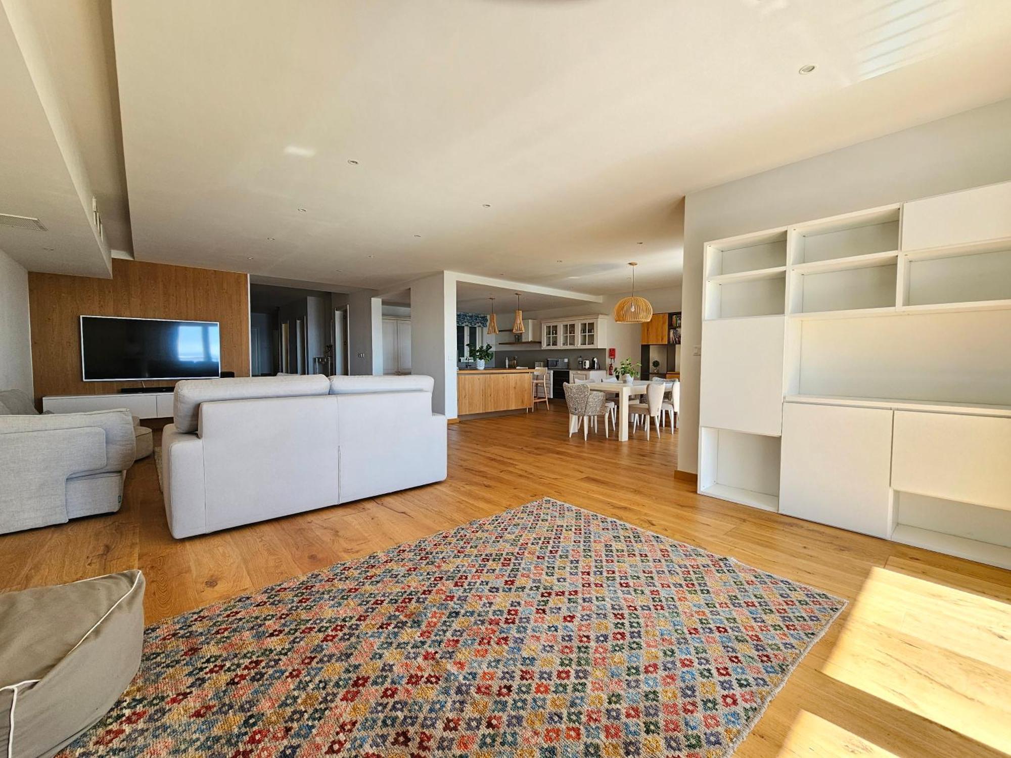 Stunning Seafront Portomaso Appartement *