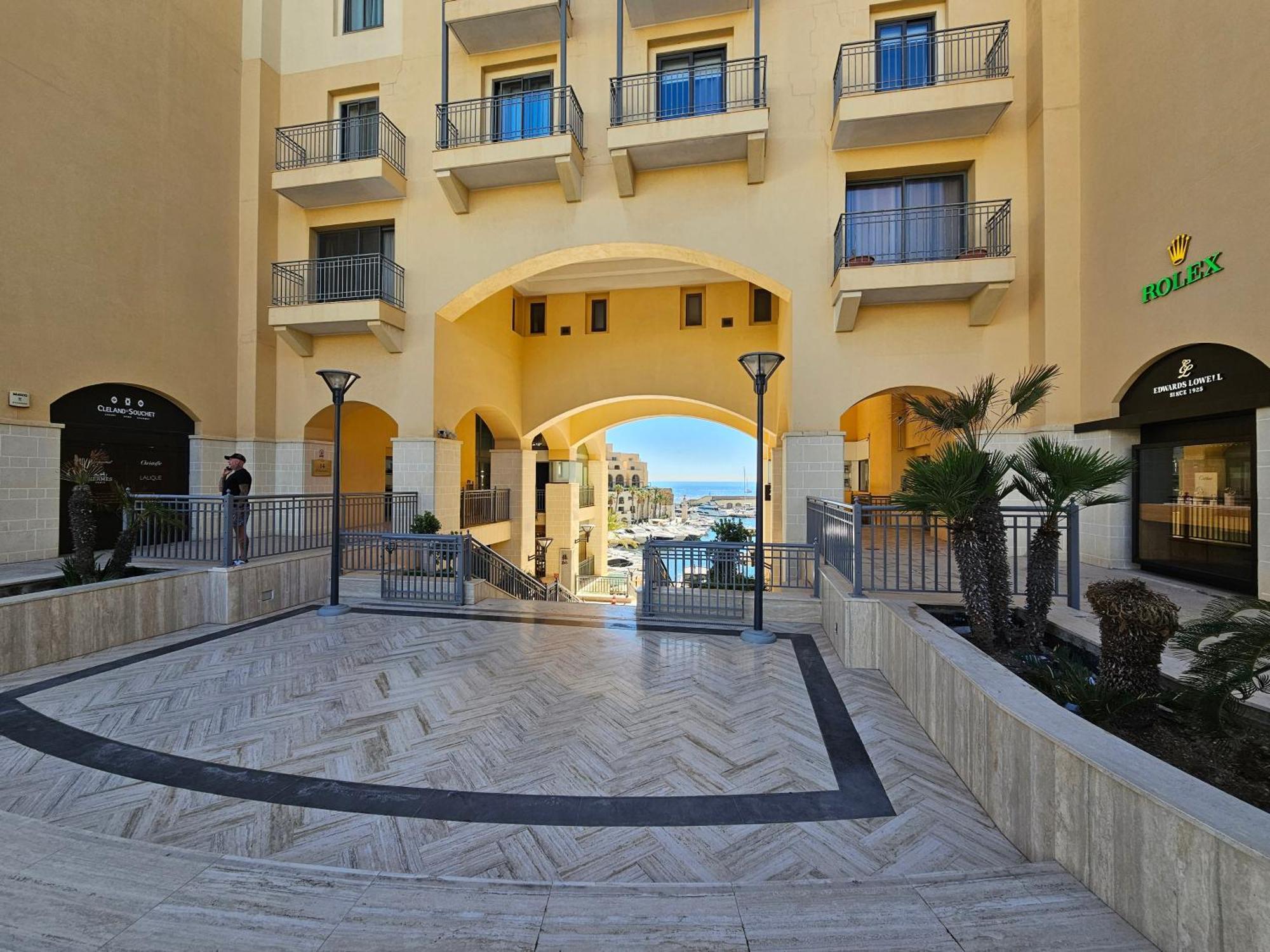 Appartement Stunning Seafront Portomaso